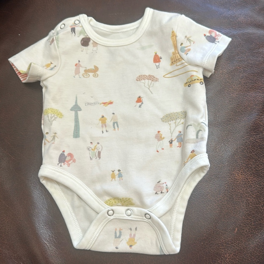 Pehr explore the world onsie 0-3